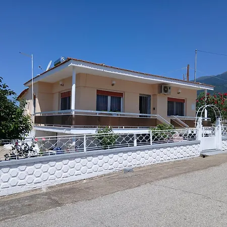 Holiday home Chrysafenia's House Mandraki (Macedonia)